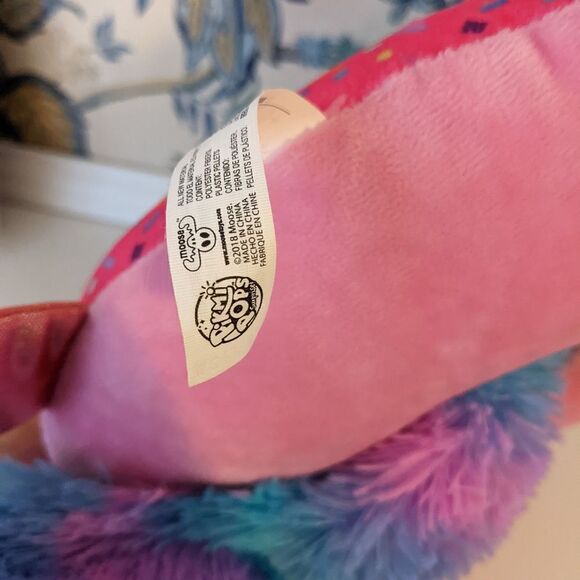 Pikmi Pops Doughmis 10 inch Large Plush - Picture 4 of 6